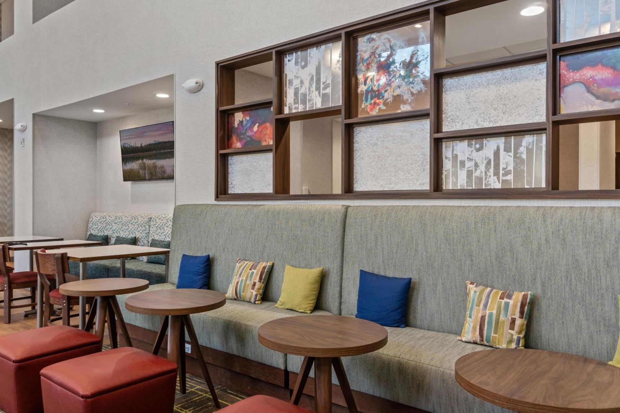 Hampton Inn Redmond Bend Airport 外观 照片