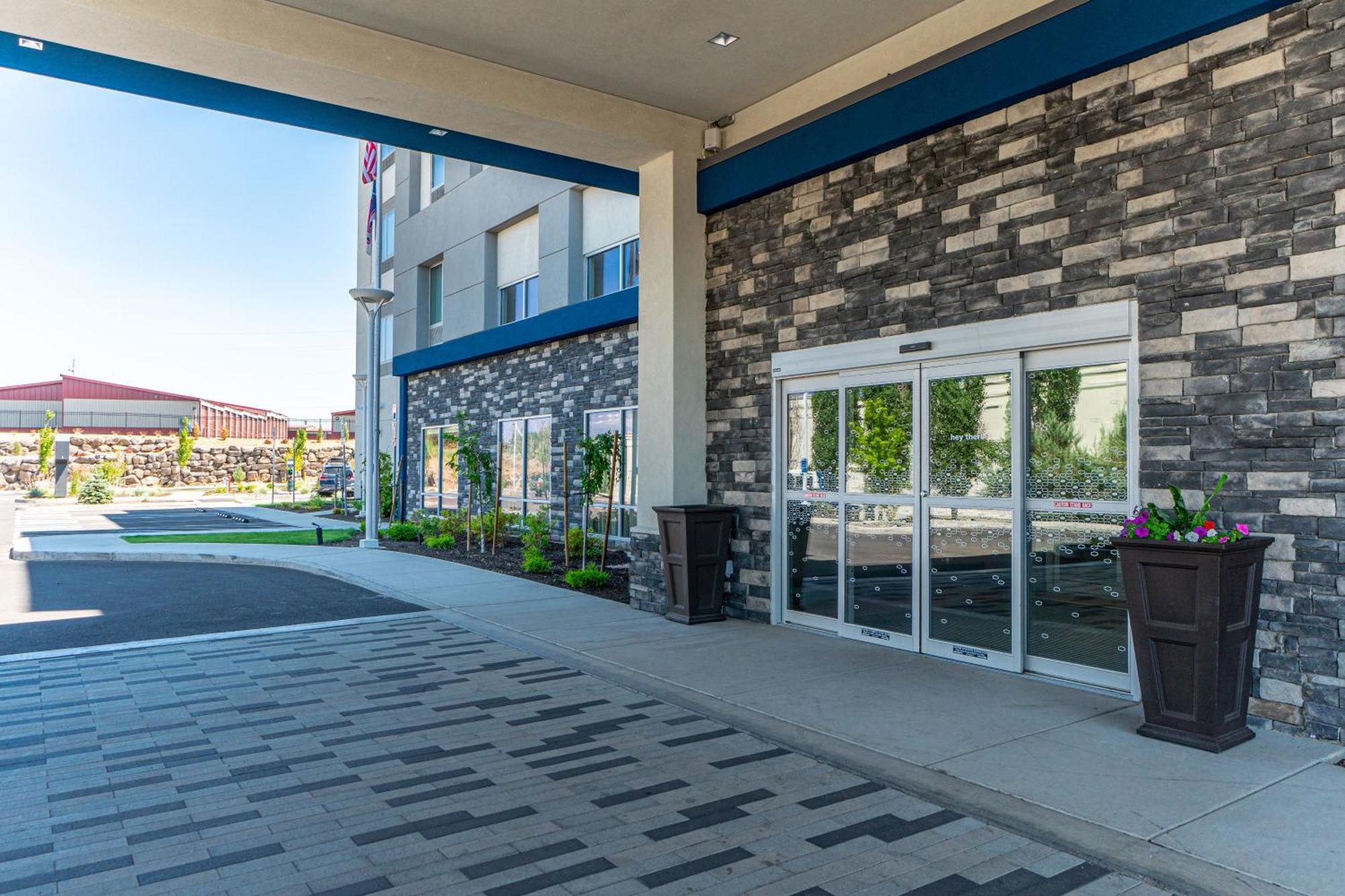 Hampton Inn Redmond Bend Airport 外观 照片