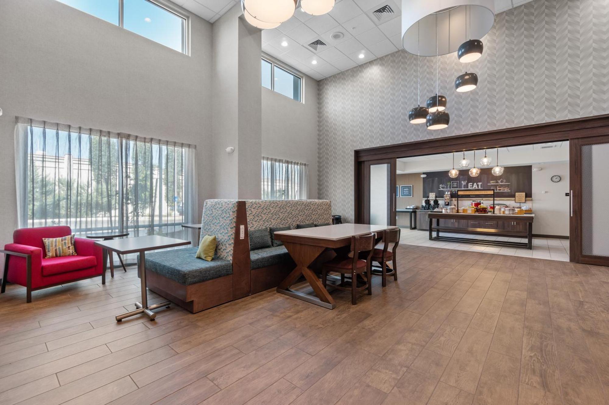 Hampton Inn Redmond Bend Airport 外观 照片