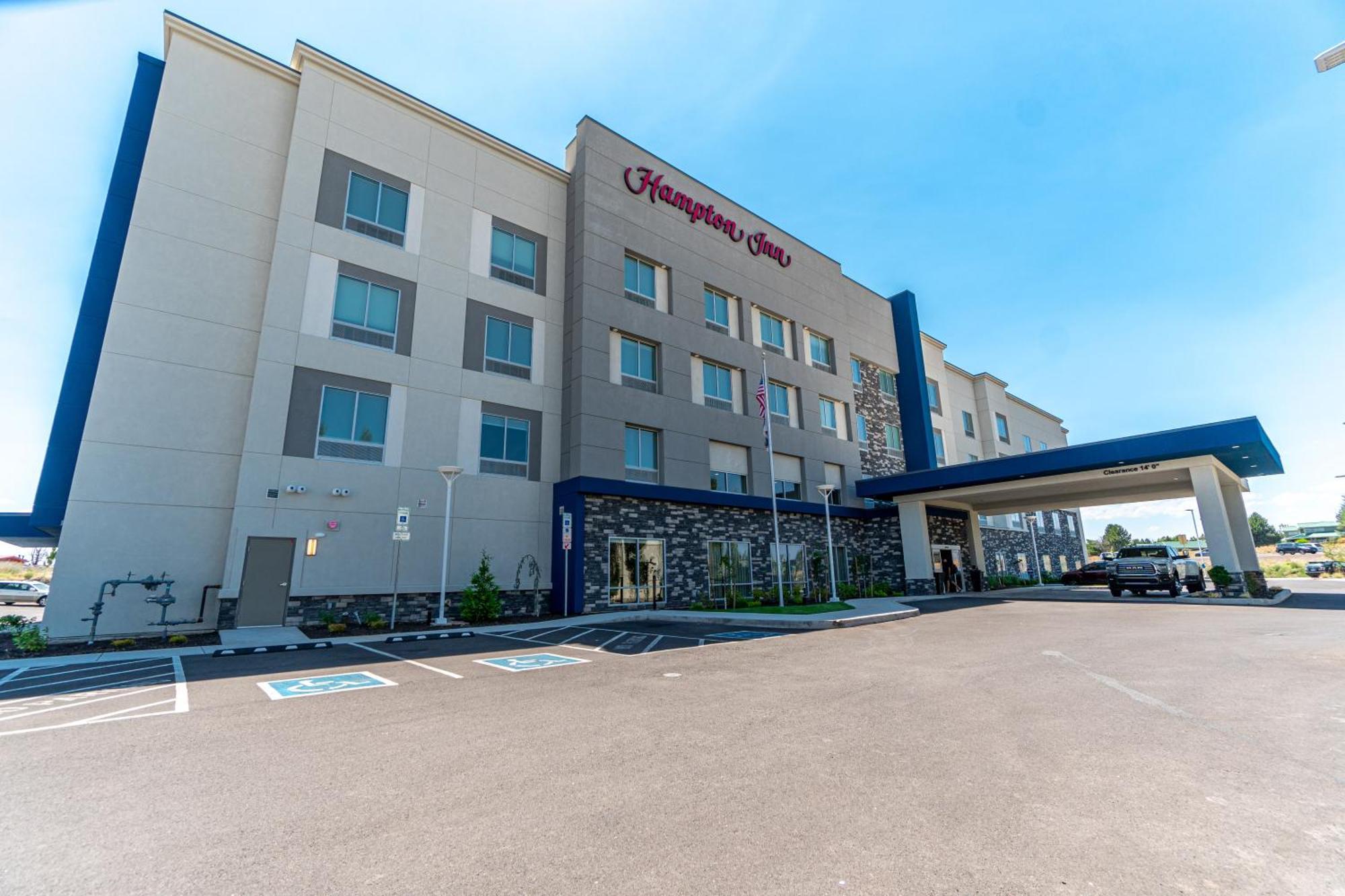 Hampton Inn Redmond Bend Airport 外观 照片